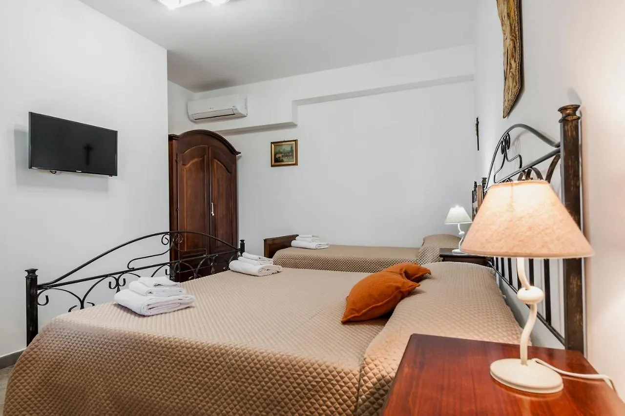 アパートホテル Valleforno Country House Di Charme イスピカ